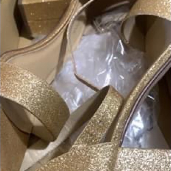 Heels - Picture 7 of 8